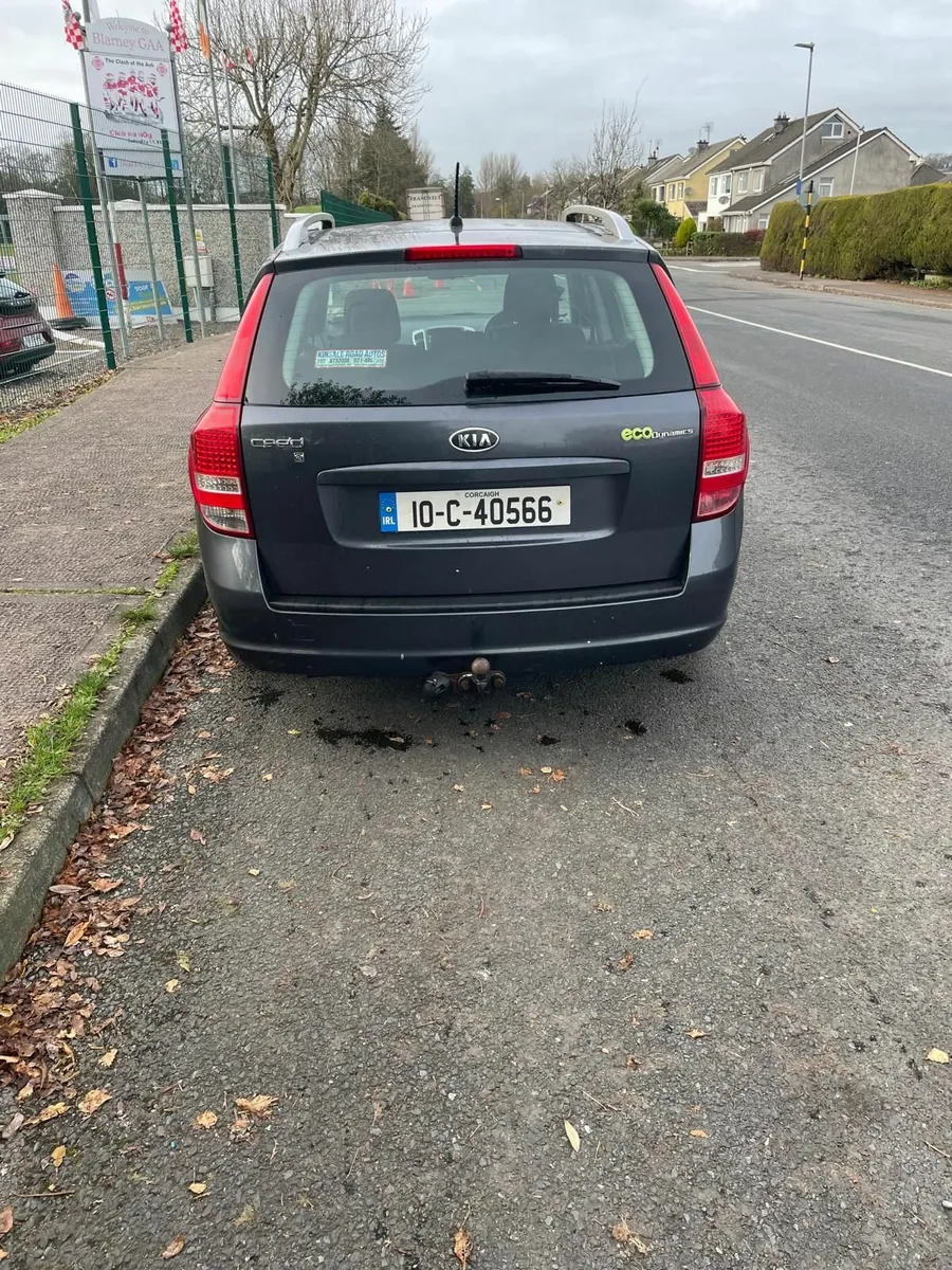 Kia Ceed 2010 - Image 2
