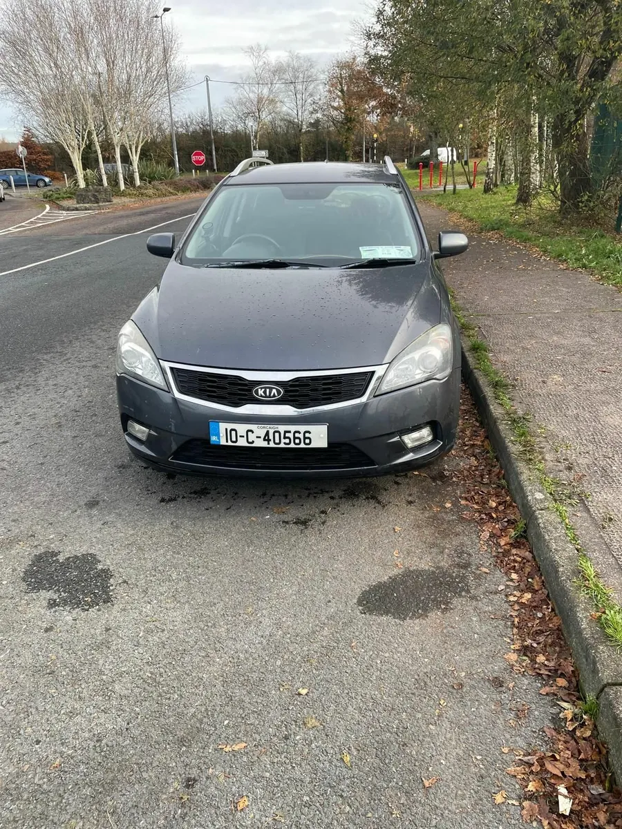 Kia Ceed 2010 - Image 1