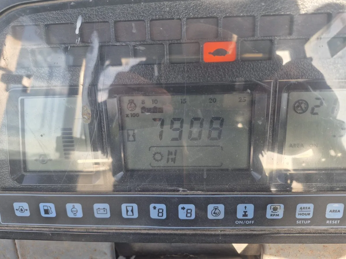 New Holland 7840 - Image 4