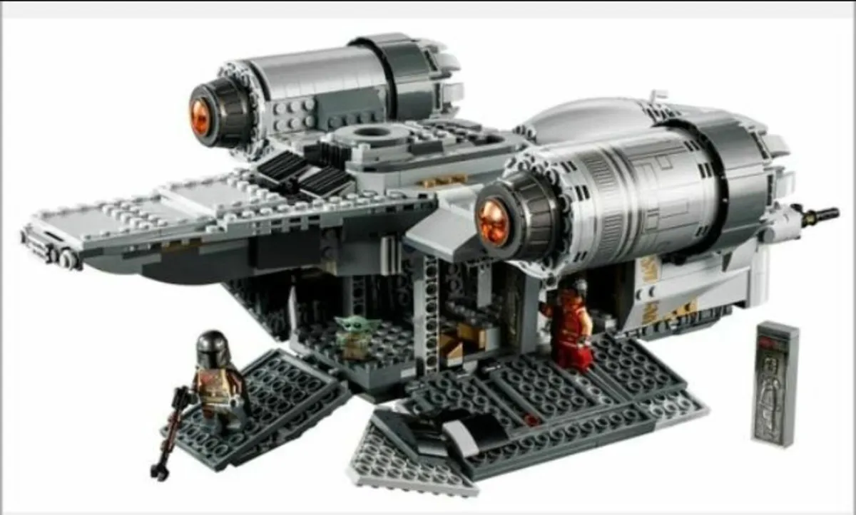 Lego Star Wars 75292 The Razor Crest - Image 4