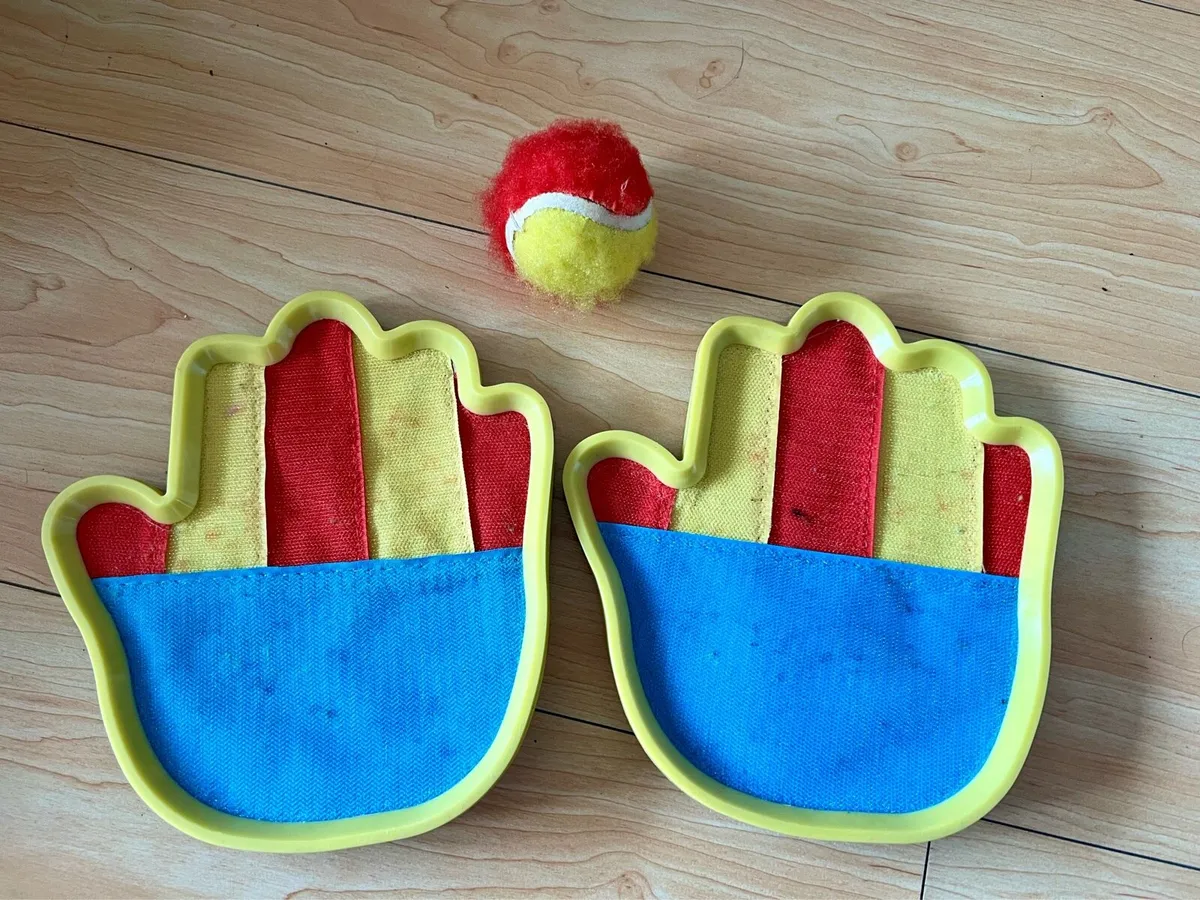 Catcher Mitt Set with Ball - Image 1
