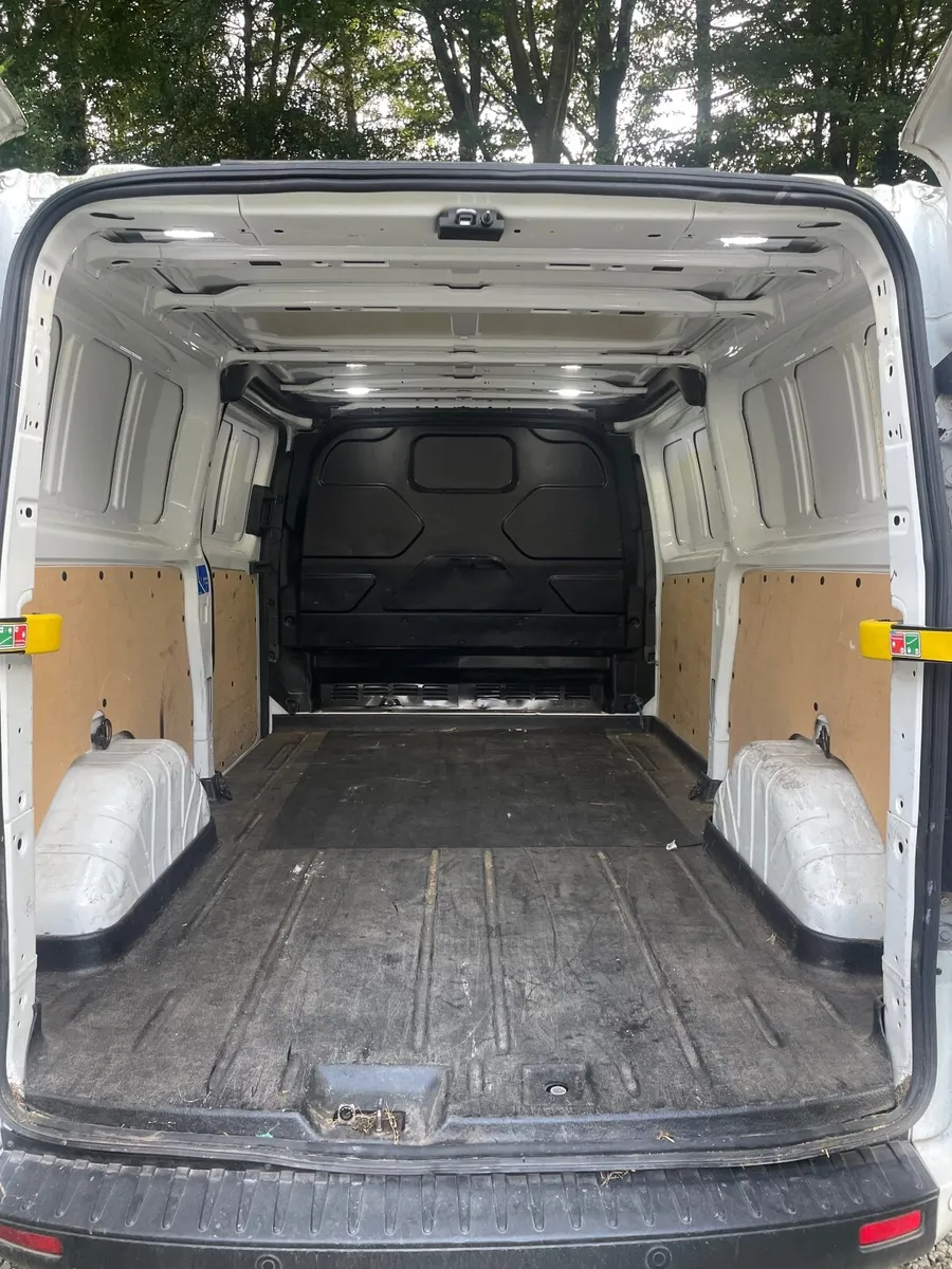 Ford Transit Custom 2020 - Image 3