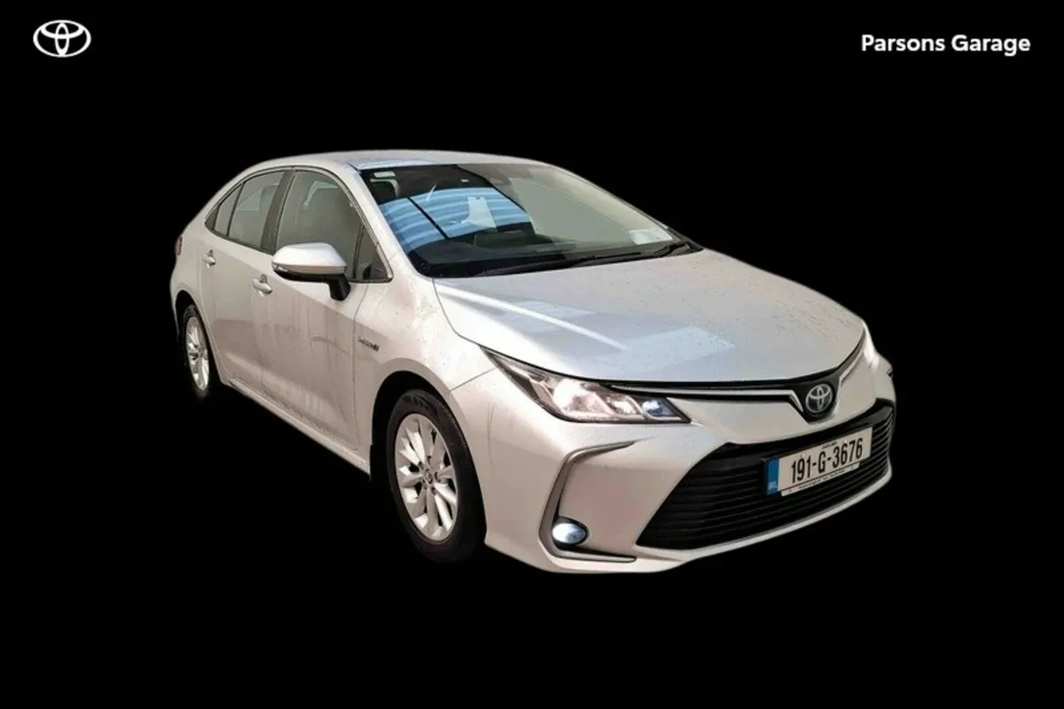 Toyota Corolla COROLLA HYBRID LUNA SAL - Image 1