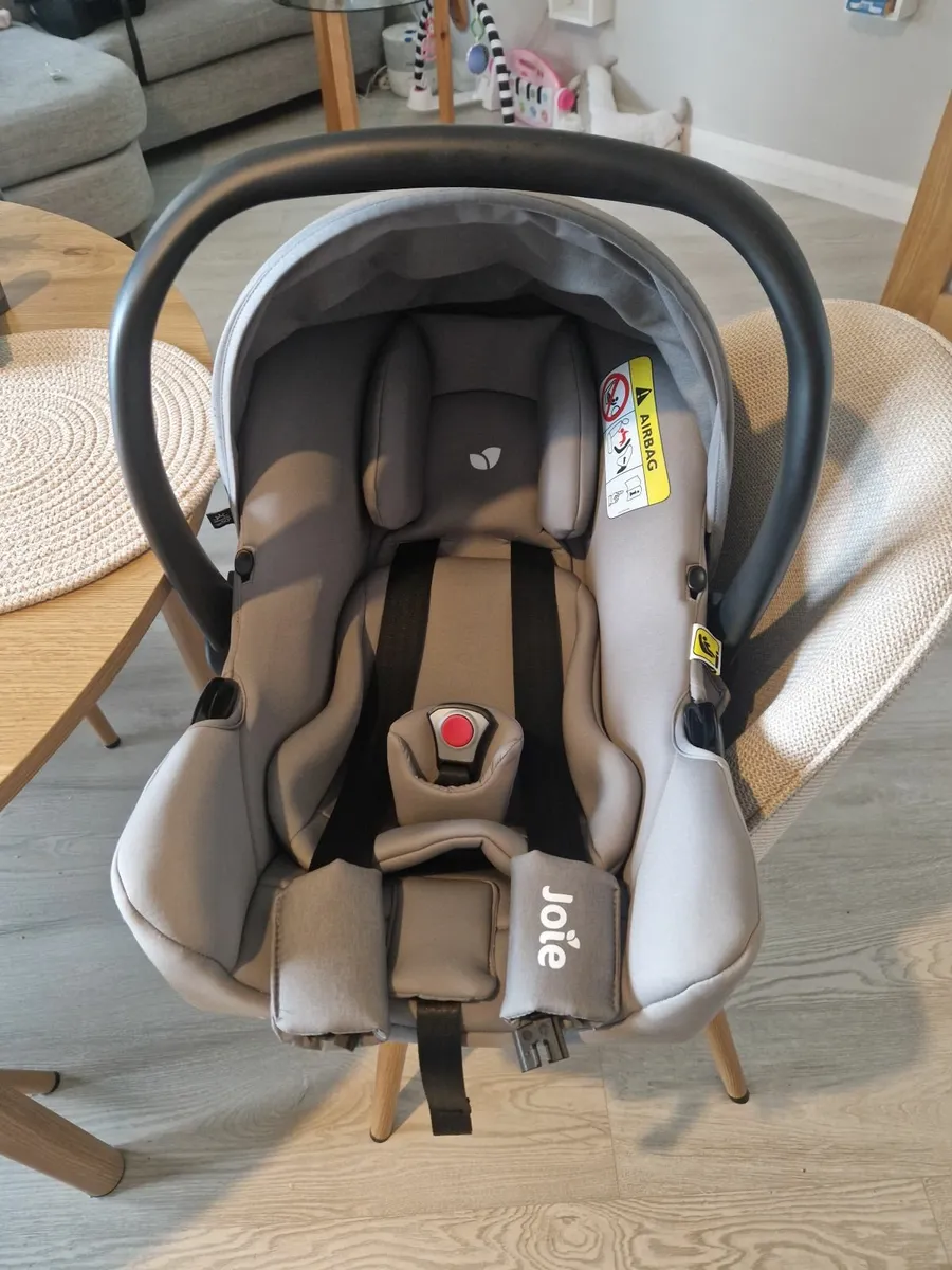 New Car Seat iSnug 2 - Image 1