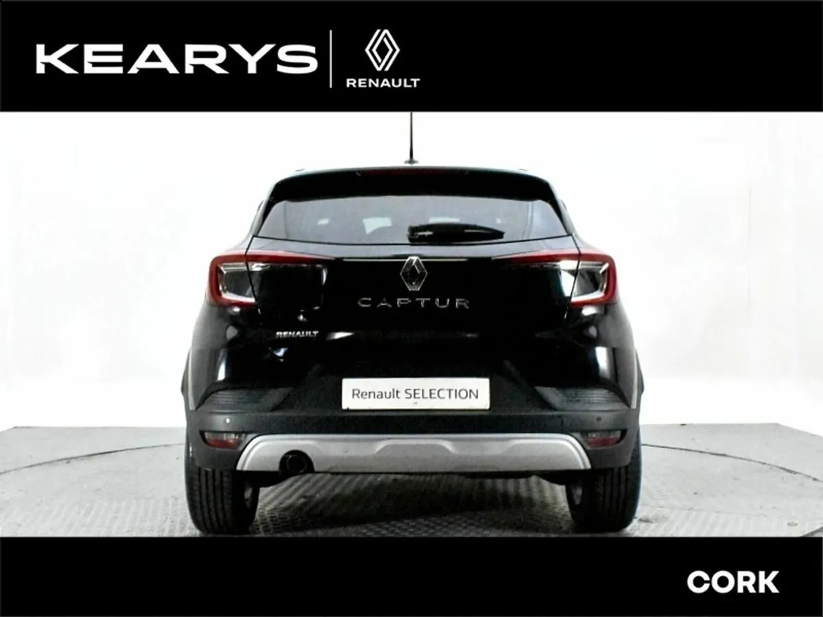 Renault Captur Iconic dCi 95 Manual MY19 - Image 3