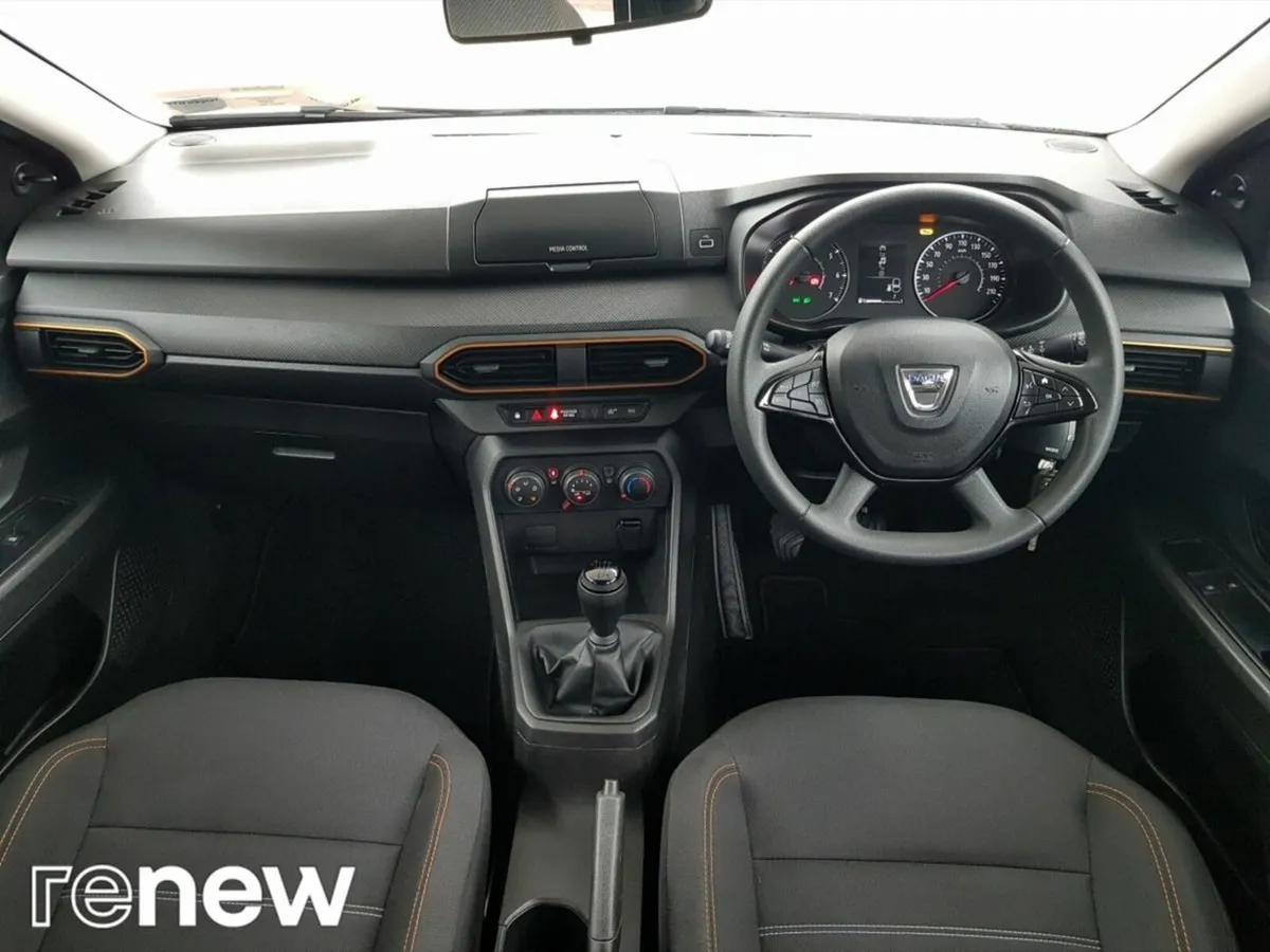 Dacia Sandero Stepway TCe 90 STEPWAY Essential - Image 4