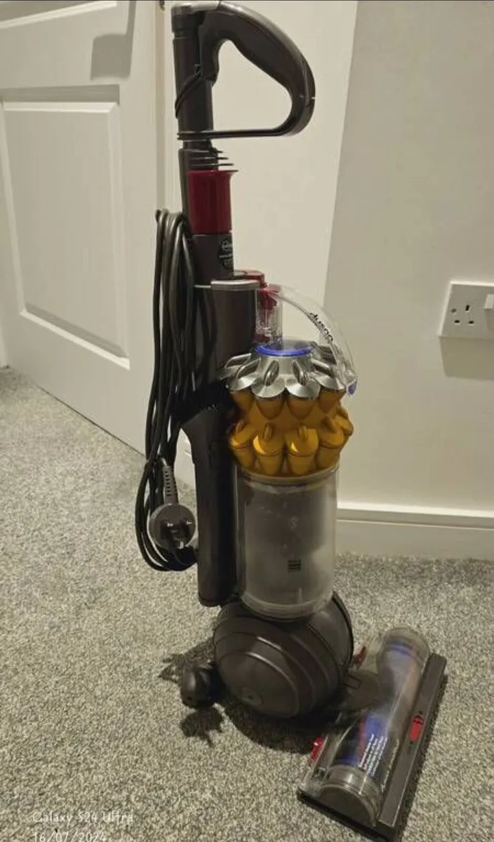 Dyson small ball multi floor vacuum - Image 1