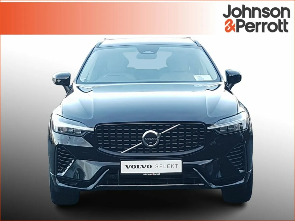 Volvo XC60 T6 Recharge PHEV 350hp AT8 Plus Dark - Image 4