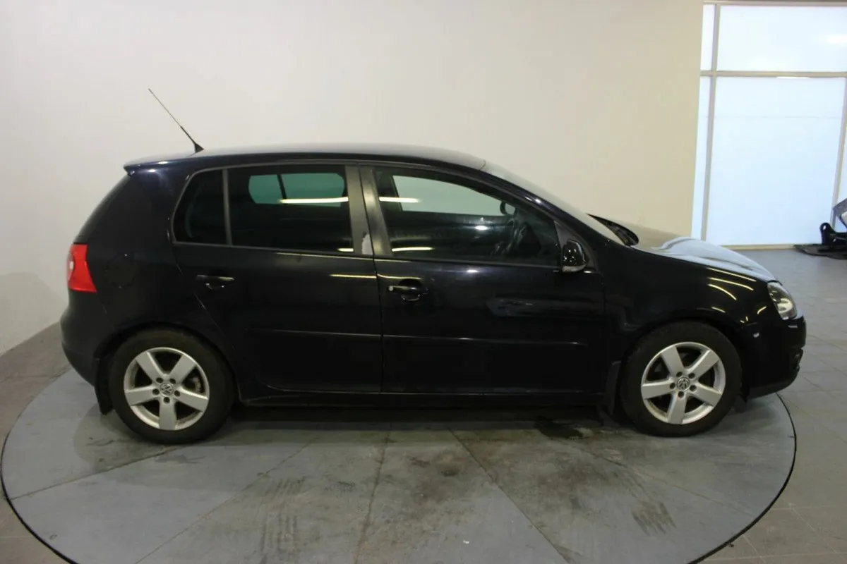 Volkswagen Golf 1.4 GT Sport - Image 3