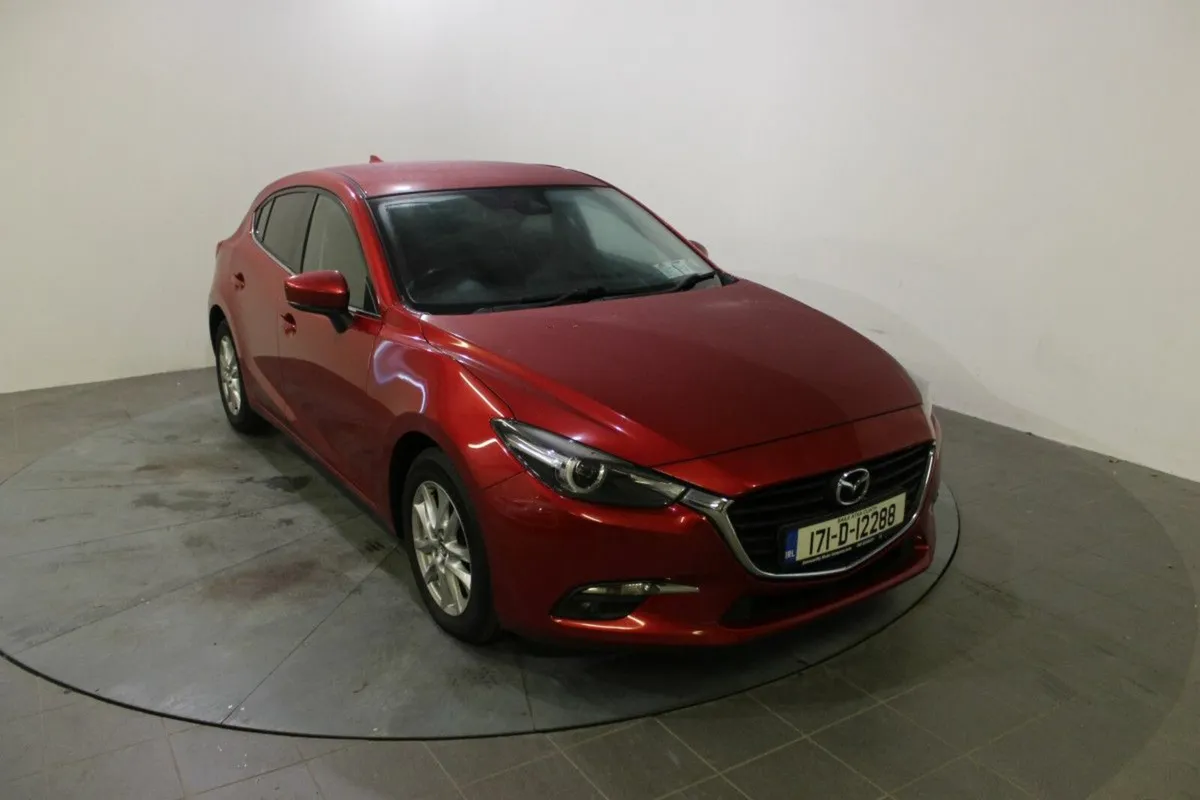Mazda Mazda3 1.5D 5DR (105ps) EXECUTIVE SE - Image 1