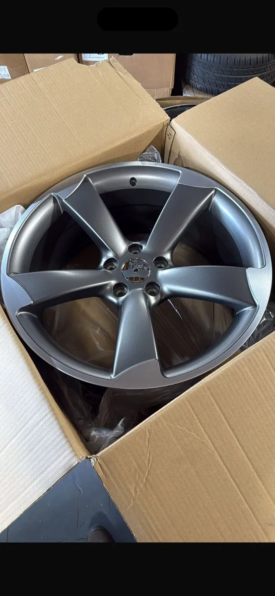 19” Ttrs concave alloys & tyres