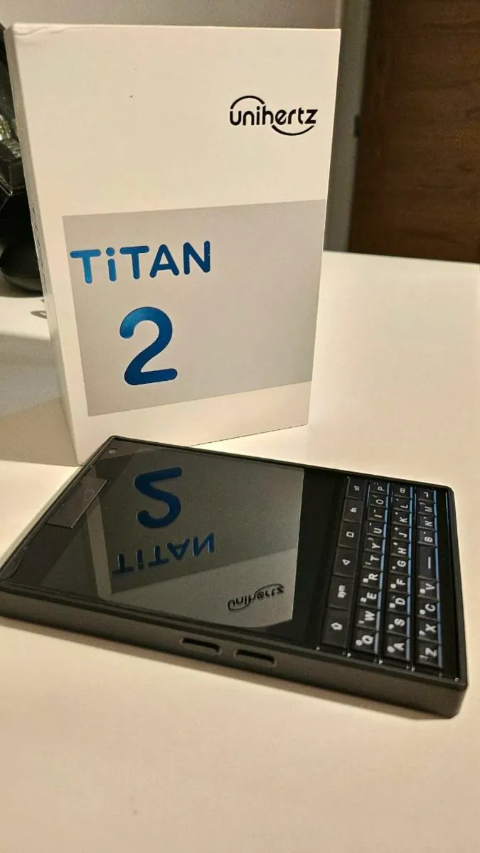 Titan 2 - The Latest 5G QWERTY Keyboard Smartphone - Image 1