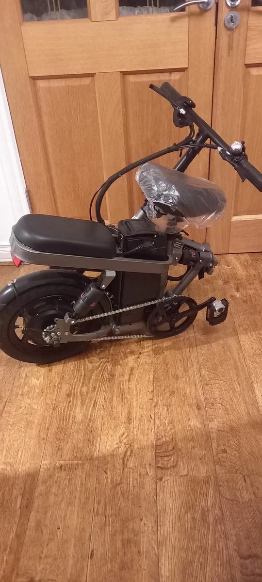 Folding electric bike - Image 2