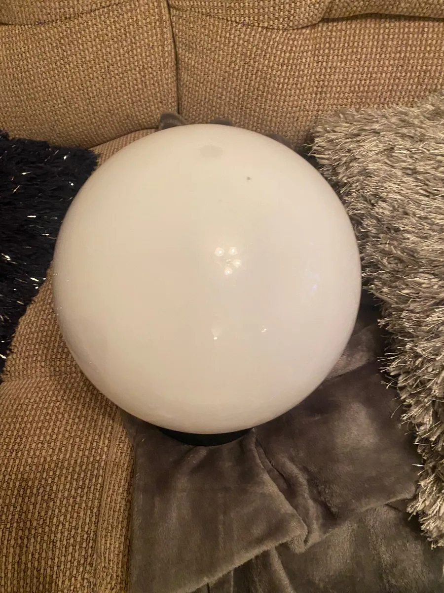 Hi there lights for sale,please it not glass - Image 2