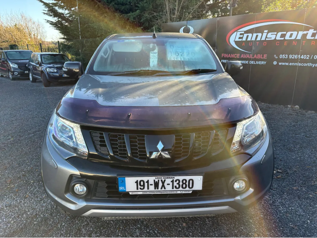 Mitsubishi L200 SUPERCHARGER BLACK EDITION 18M 4DR - Image 2