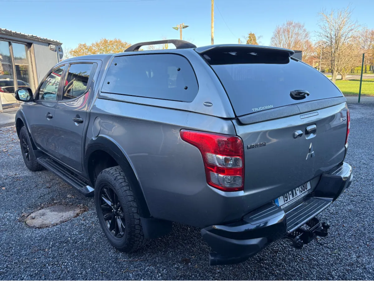 Mitsubishi L200 SUPERCHARGER BLACK EDITION 18M 4DR - Image 4