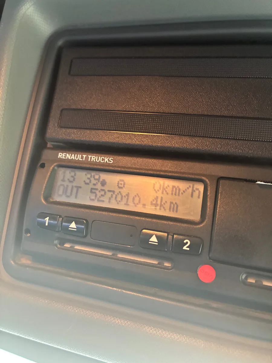 Renault Other 2015 - Image 4