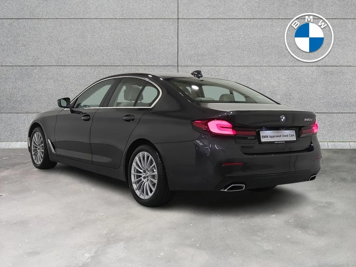 BMW 5-Series 520d SE Saloon - Image 3