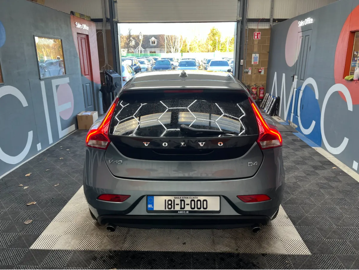 Volvo V40 ONLY €16950! 2018 VOLVO V40 AUTOMATIC 2. - Image 3