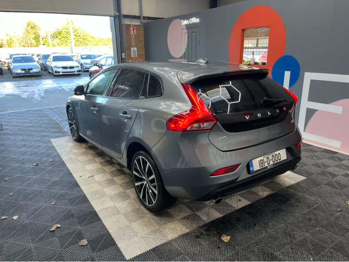 Volvo V40 ONLY €16950! 2018 VOLVO V40 AUTOMATIC 2. - Image 4