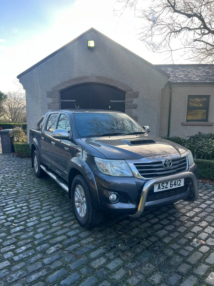 2016 Toyota Hilux Invincible D/Cab Pick Up 3.0 - Image 1
