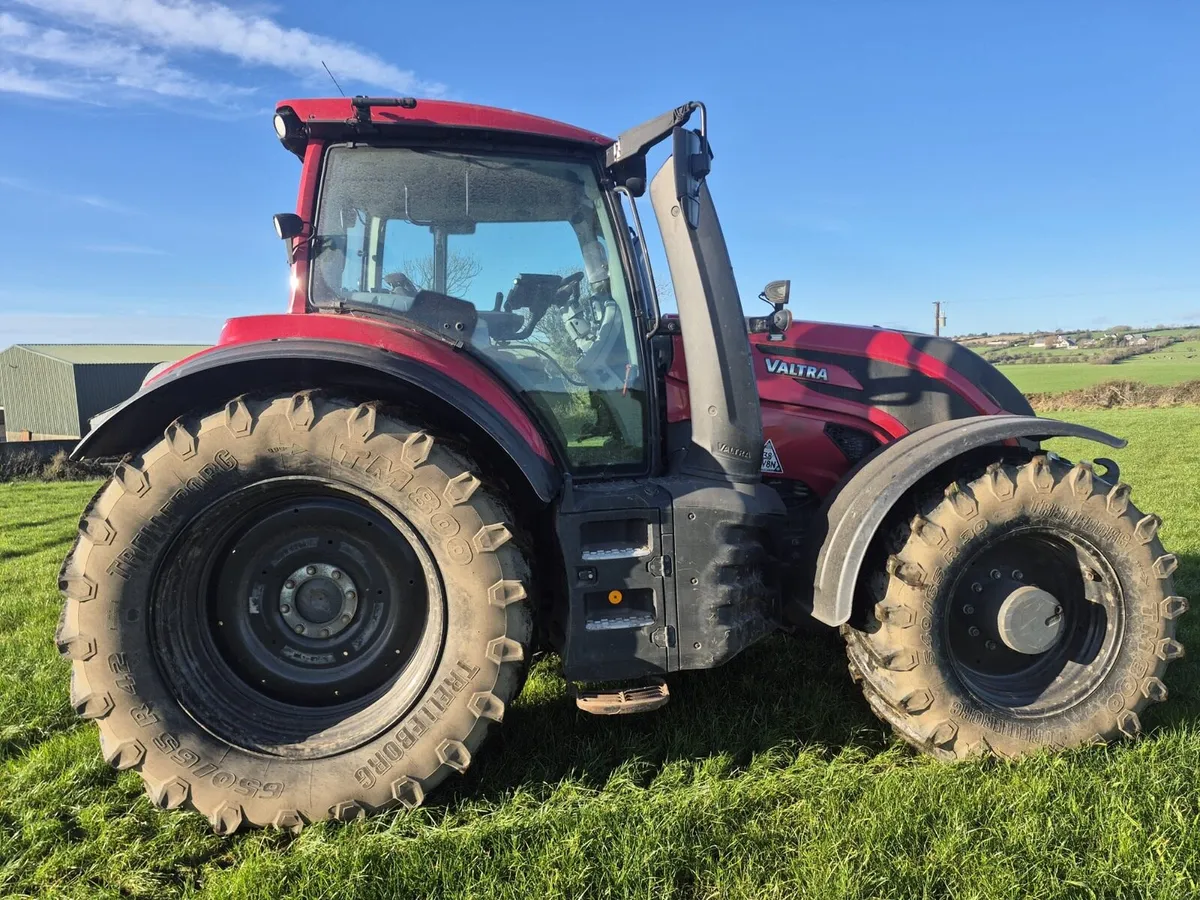 Valtra T234 - Image 2
