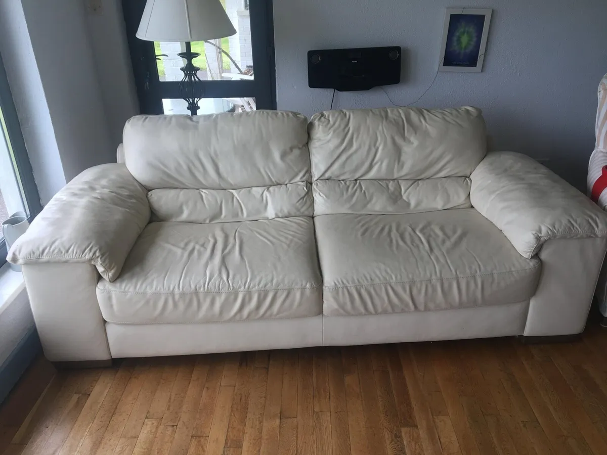 2 leather Couch / sofa and armchair - Image 1