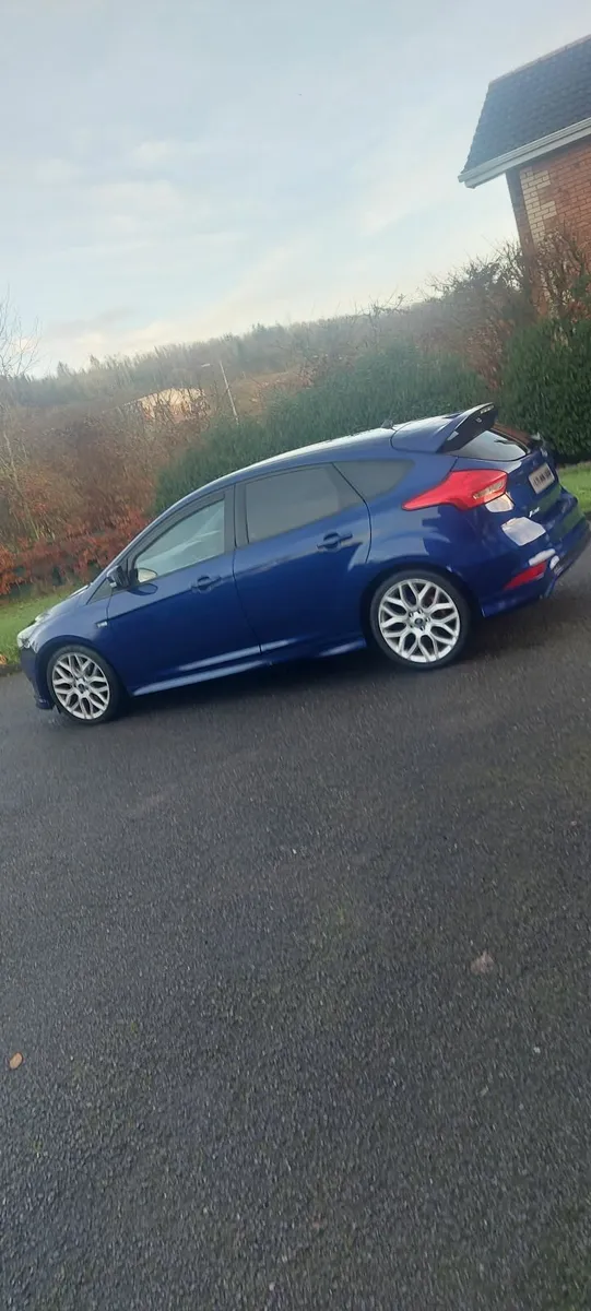 Ford Focus 2017 - Image 1