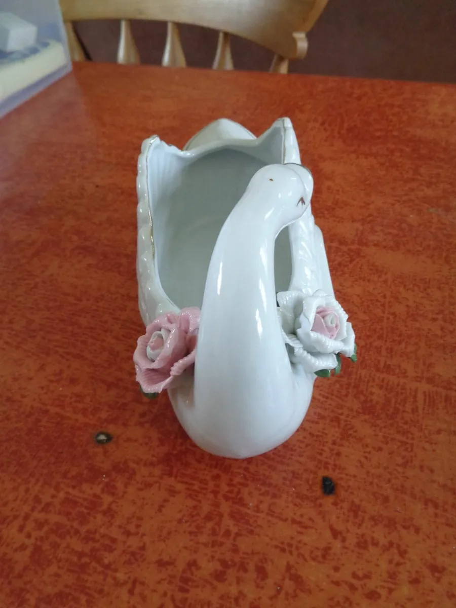 Ceramic Swan for Sale - Image 2