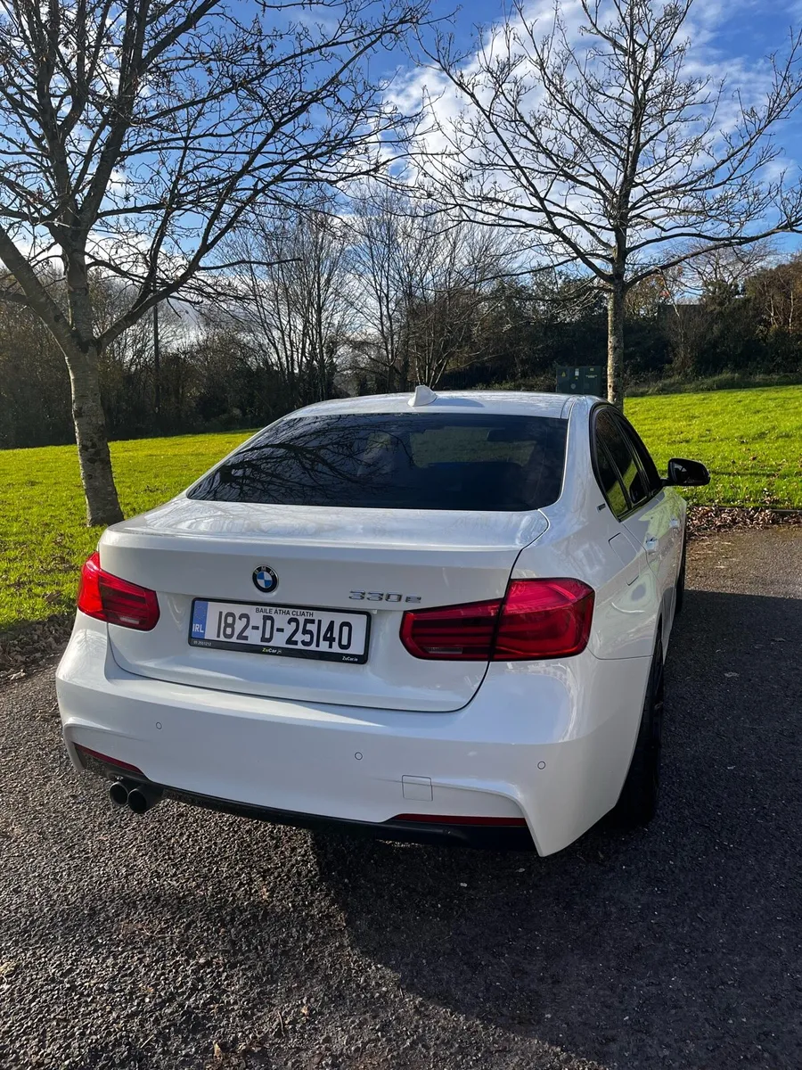BMW 3-Series 2018 M SPORT - Image 2