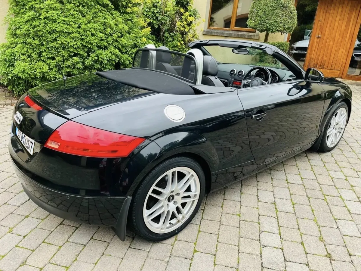 2009 Audi TT 2.0 TFSI Convertible – Manual - Image 3