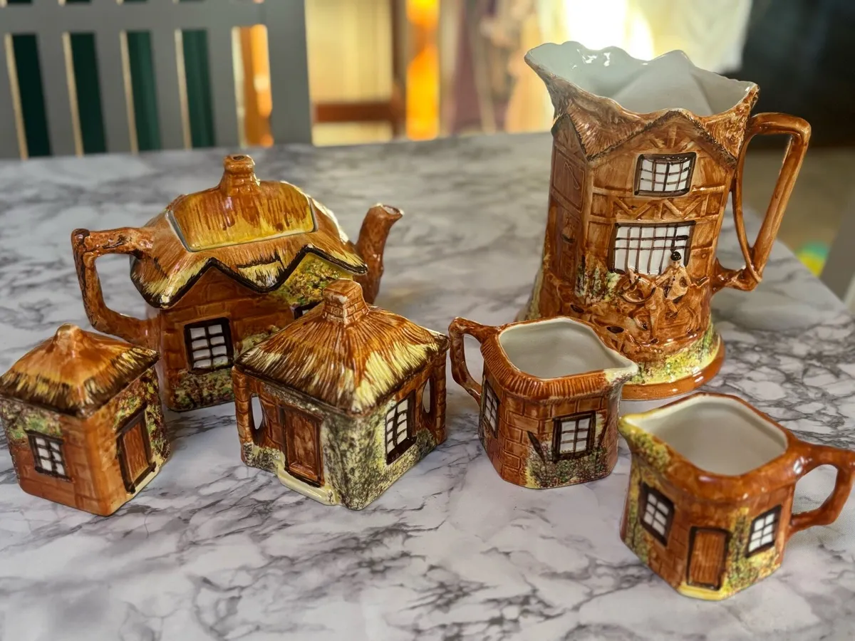 Vintage Country Style Delph - Image 1