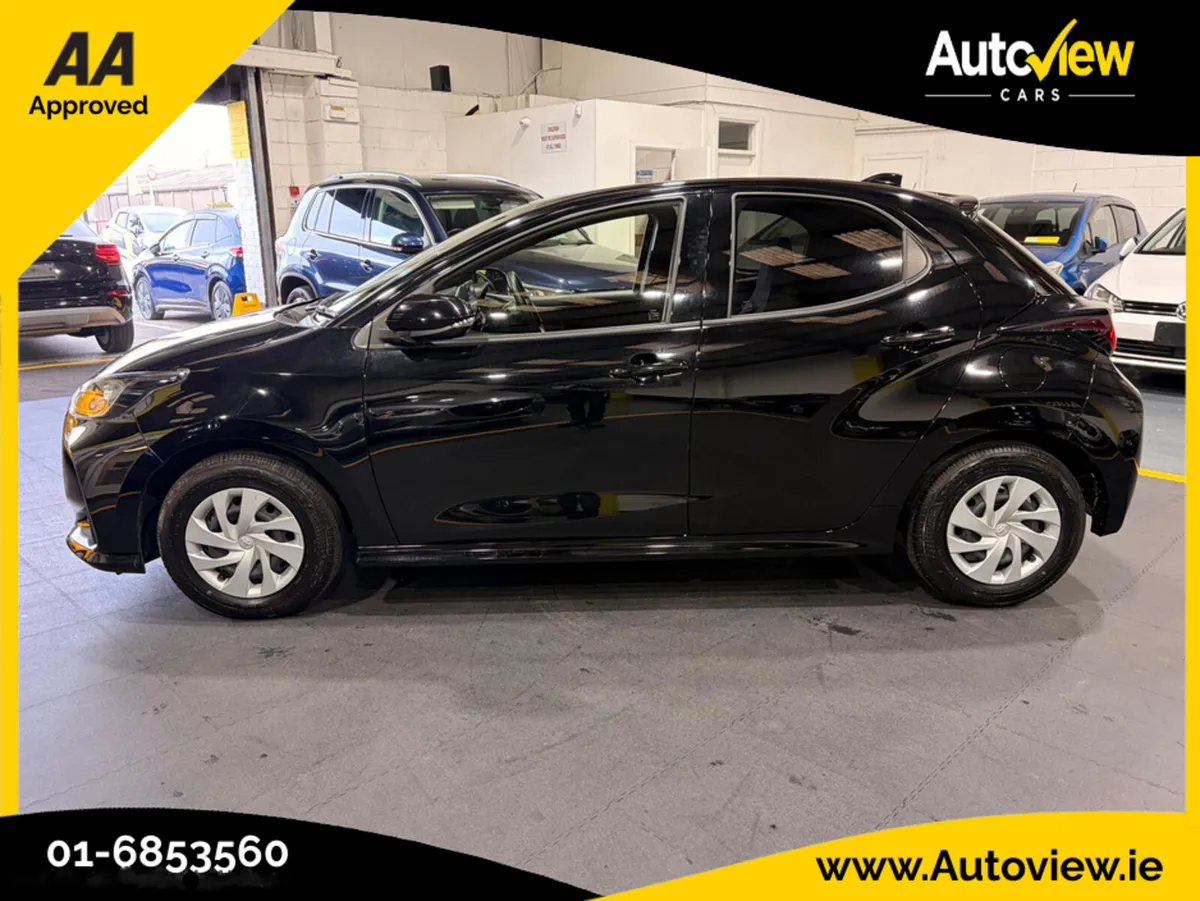 Toyota Yaris 1.5 Self-Charging Hybrid Automatic. A - Image 4