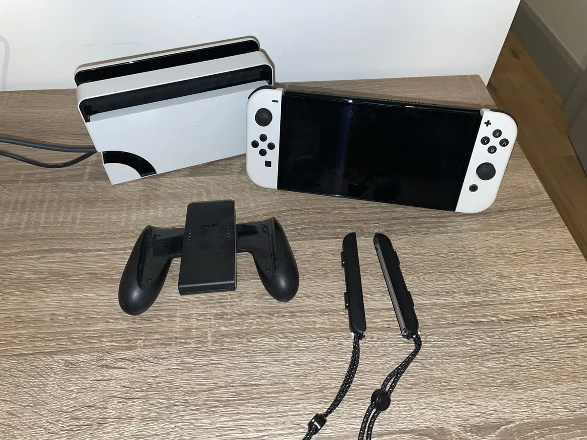 Nintendo Switch OLED - like new condition - Image 1