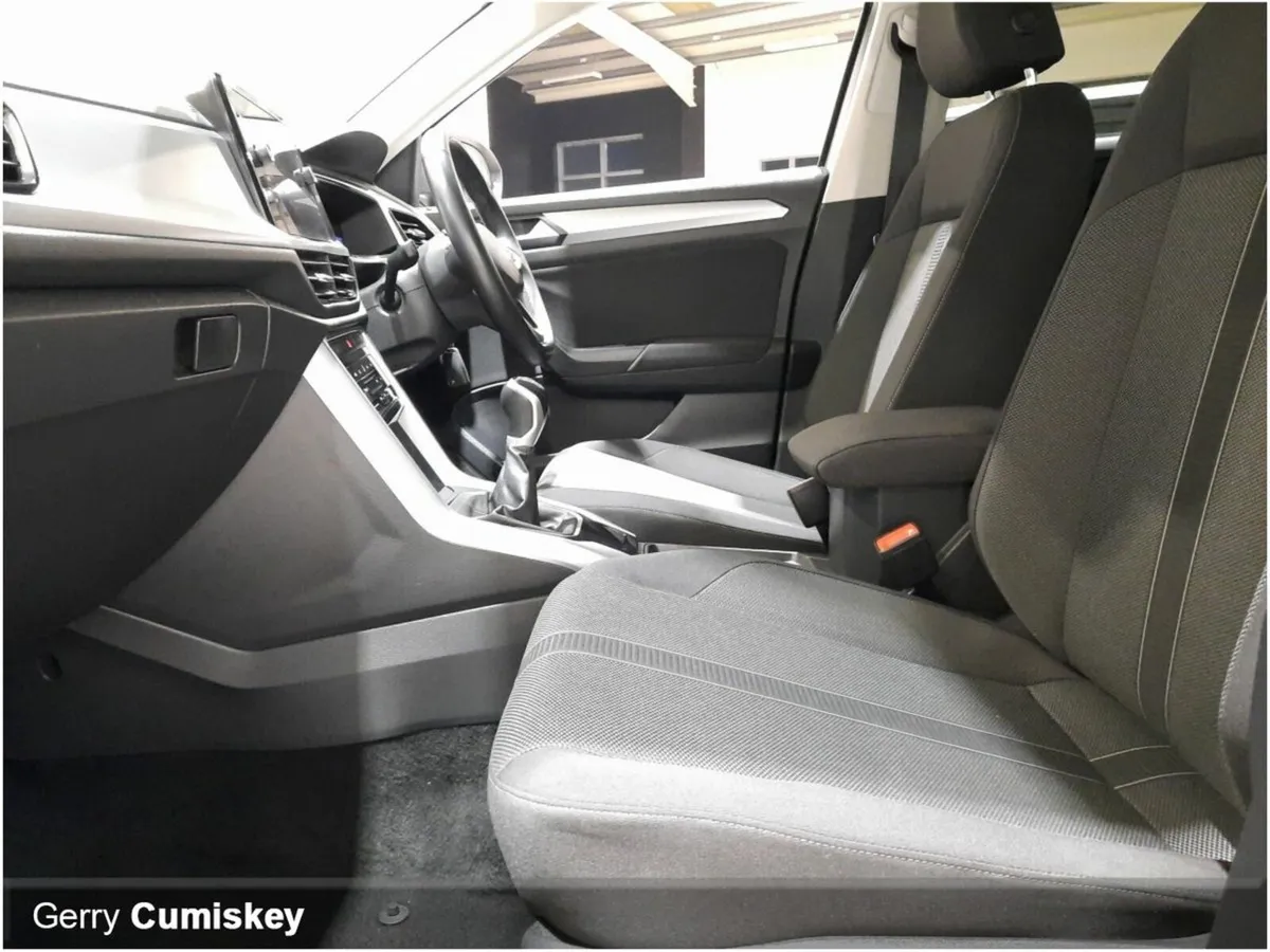 Volkswagen T-Roc 1.0 TSI 110HP Life - Image 4