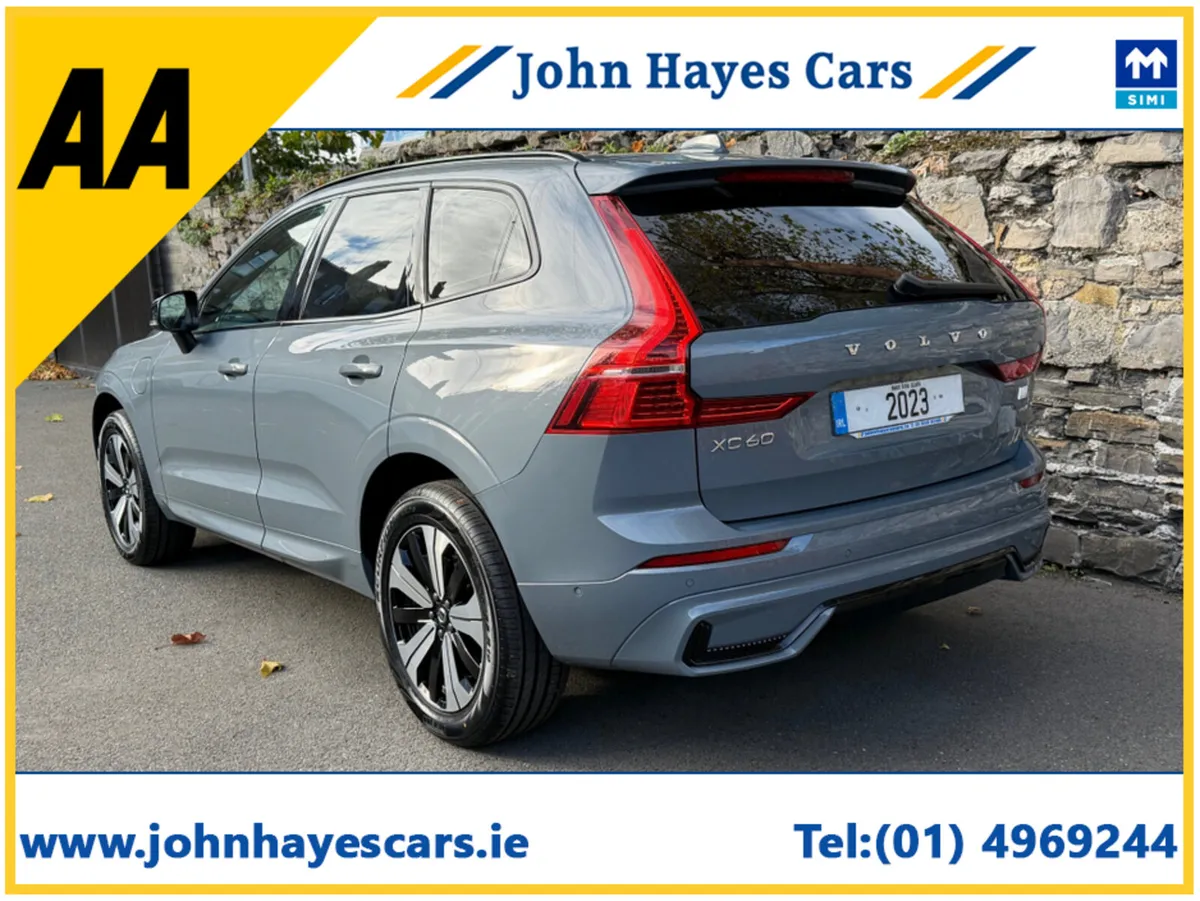 Volvo XC60 PLUS DARK T6 RECHARGE AWD//GREAT SPEC// - Image 2