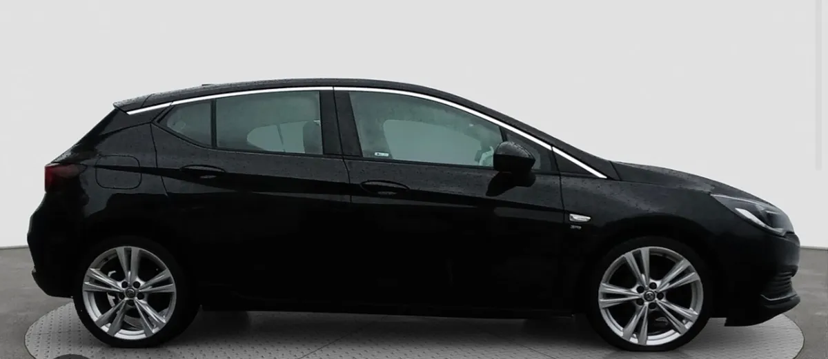 Opel Astra 2017 - Image 2