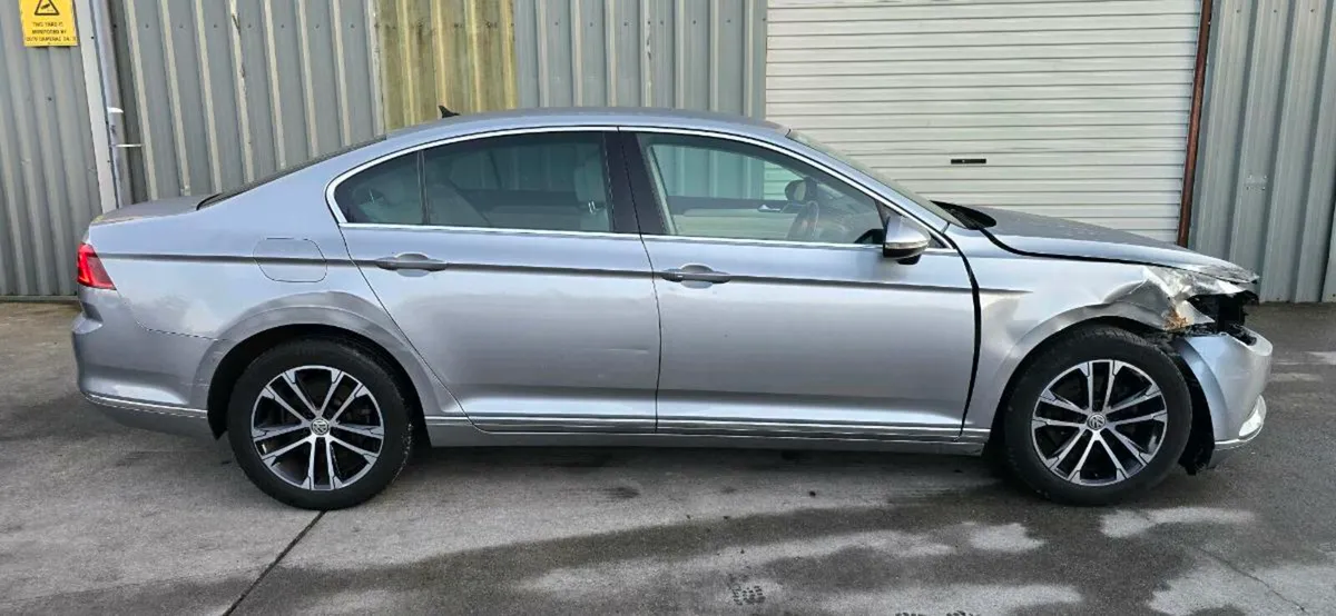 181 VW PASSAT AUTO - Image 4