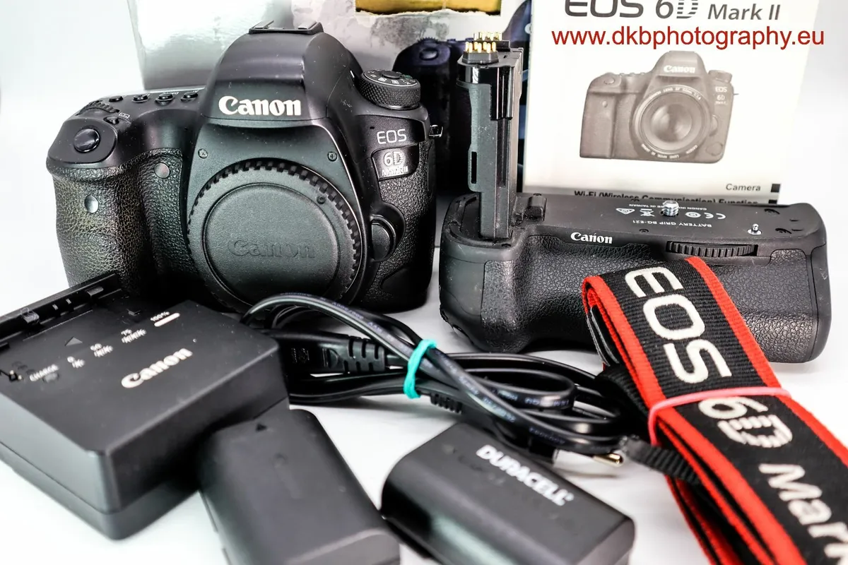 CANON EOS 6D MK 2 CAMERA & CANON BATTERY GRIP #572 - Image 1