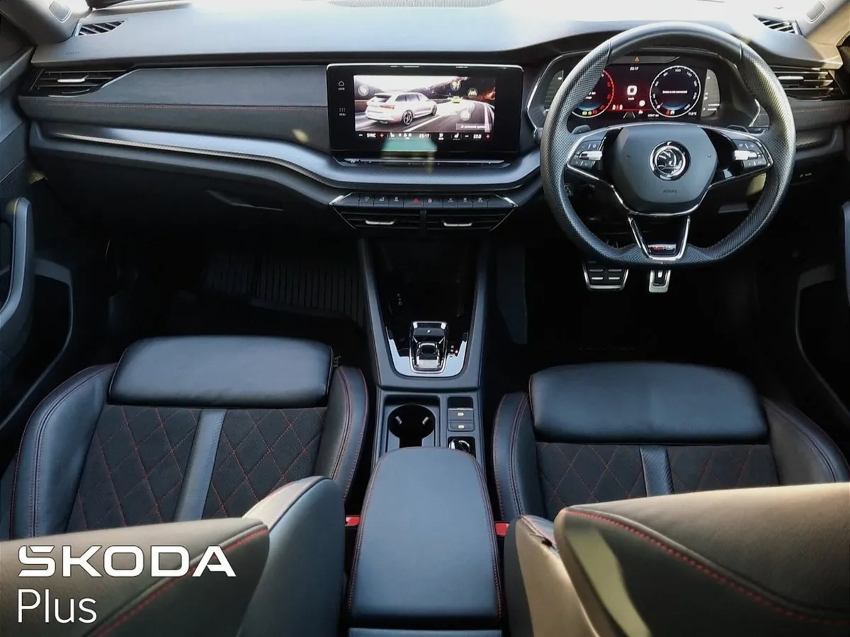 Skoda Octavia **NEARLY EVERY EXTRA POSSIBLE**VRS C - Image 2