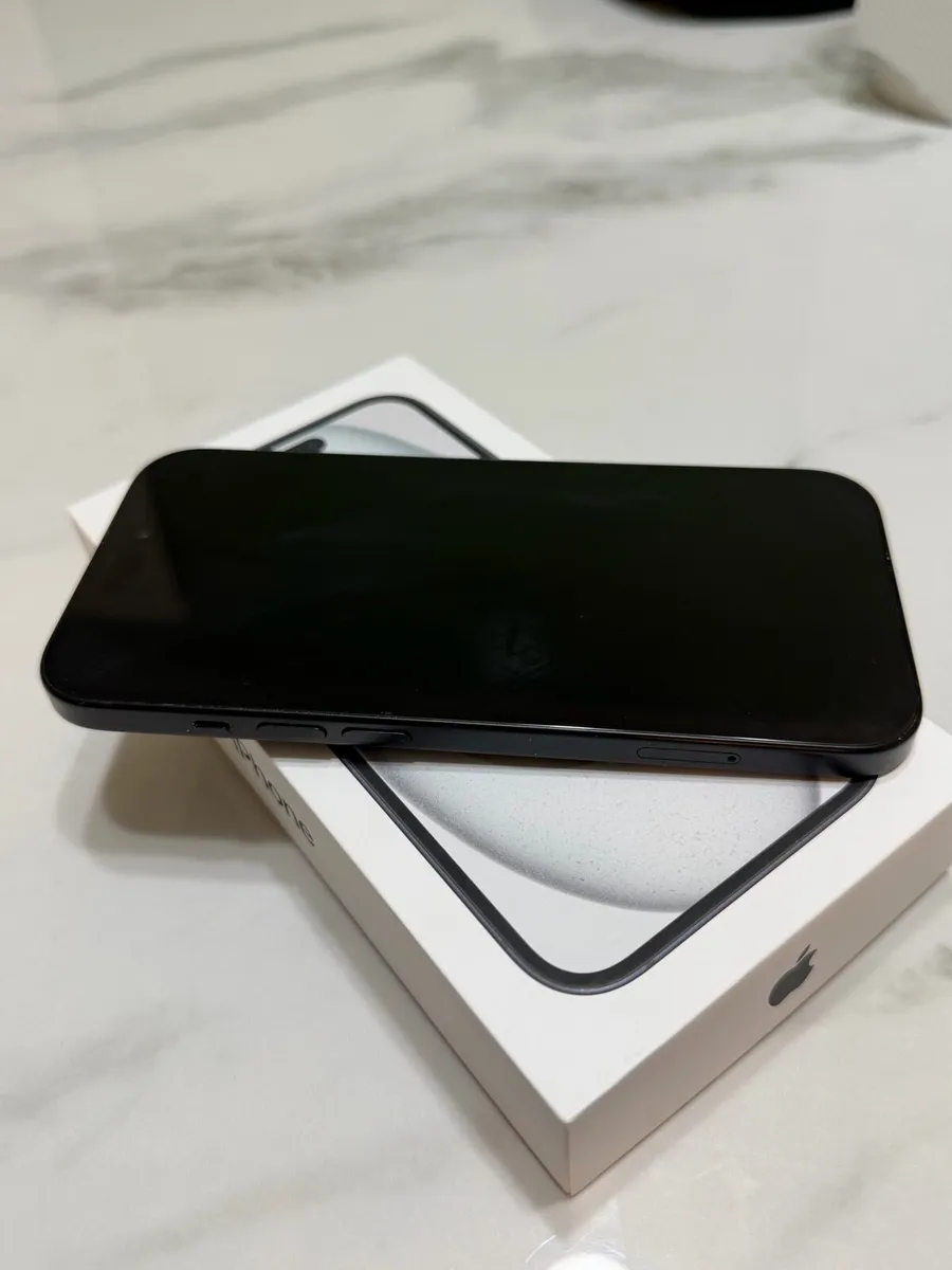 IPhone 15 - Black 128GB - Image 3