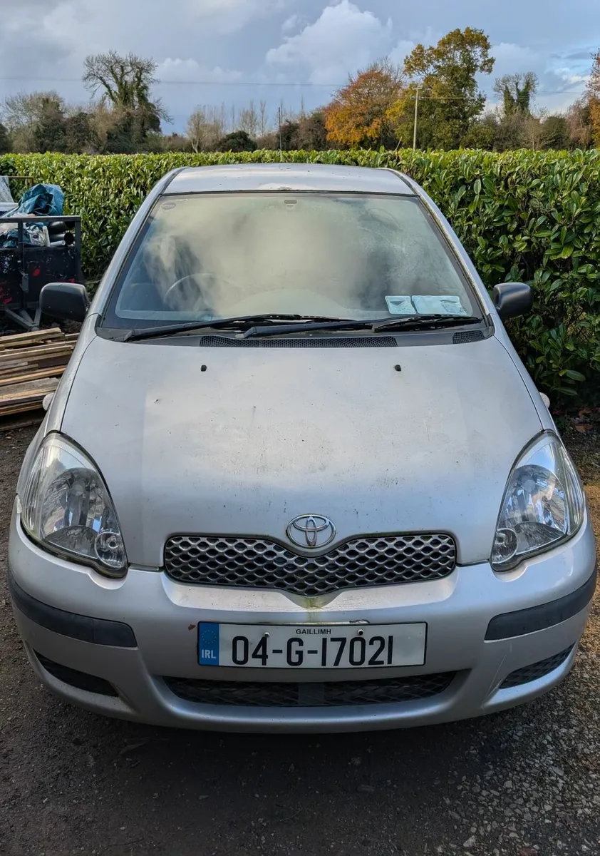 Toyota Yaris 2004 - Image 1