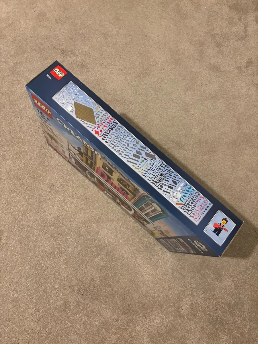 Lego Creator Diner 10260 - Image 3