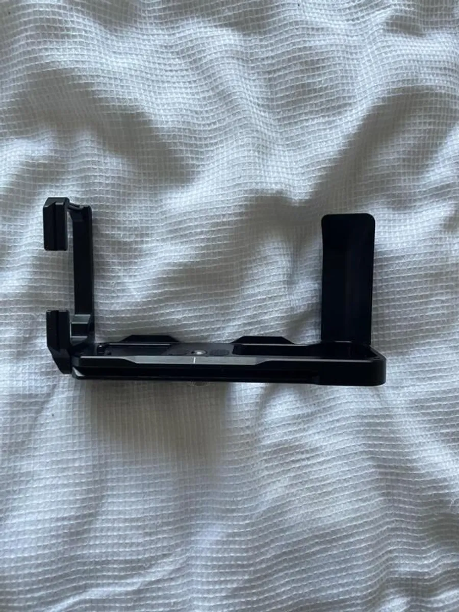 SmallRig L Bracket for FUJIFILM X-T4 Camera - Image 4