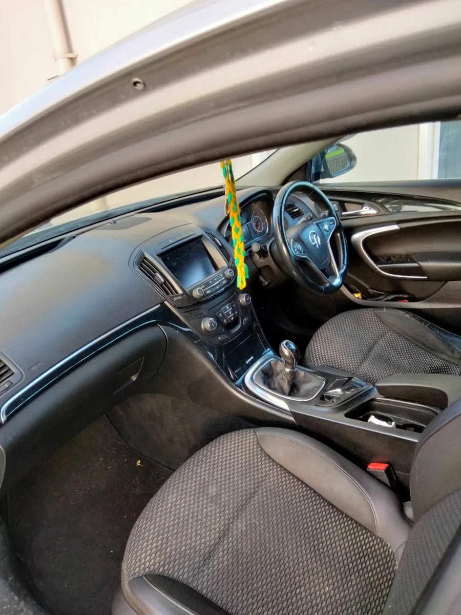 Vauxhall Insignia 2014 - Image 2