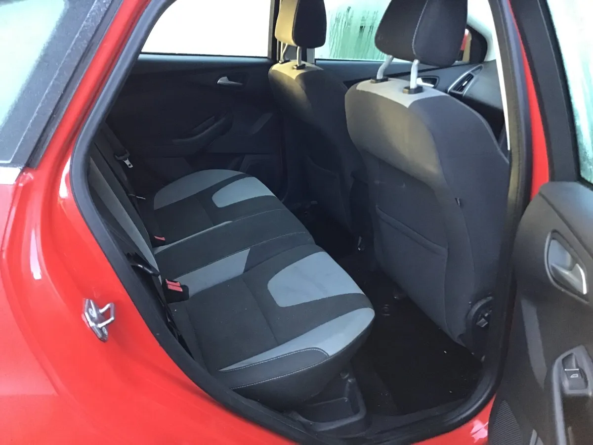 Ford Focus - Image 2