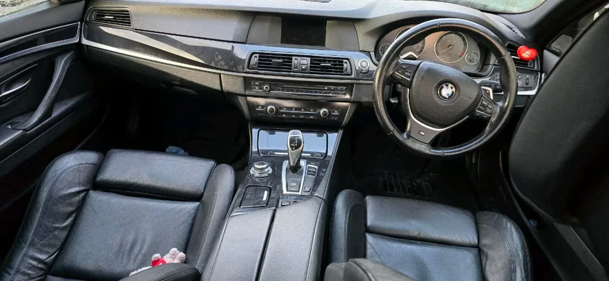 12 BMW 520D AUTO - Image 2