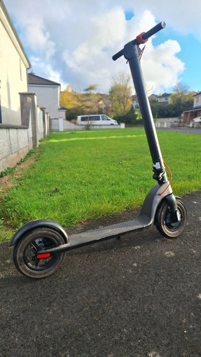 Scooter - Image 2