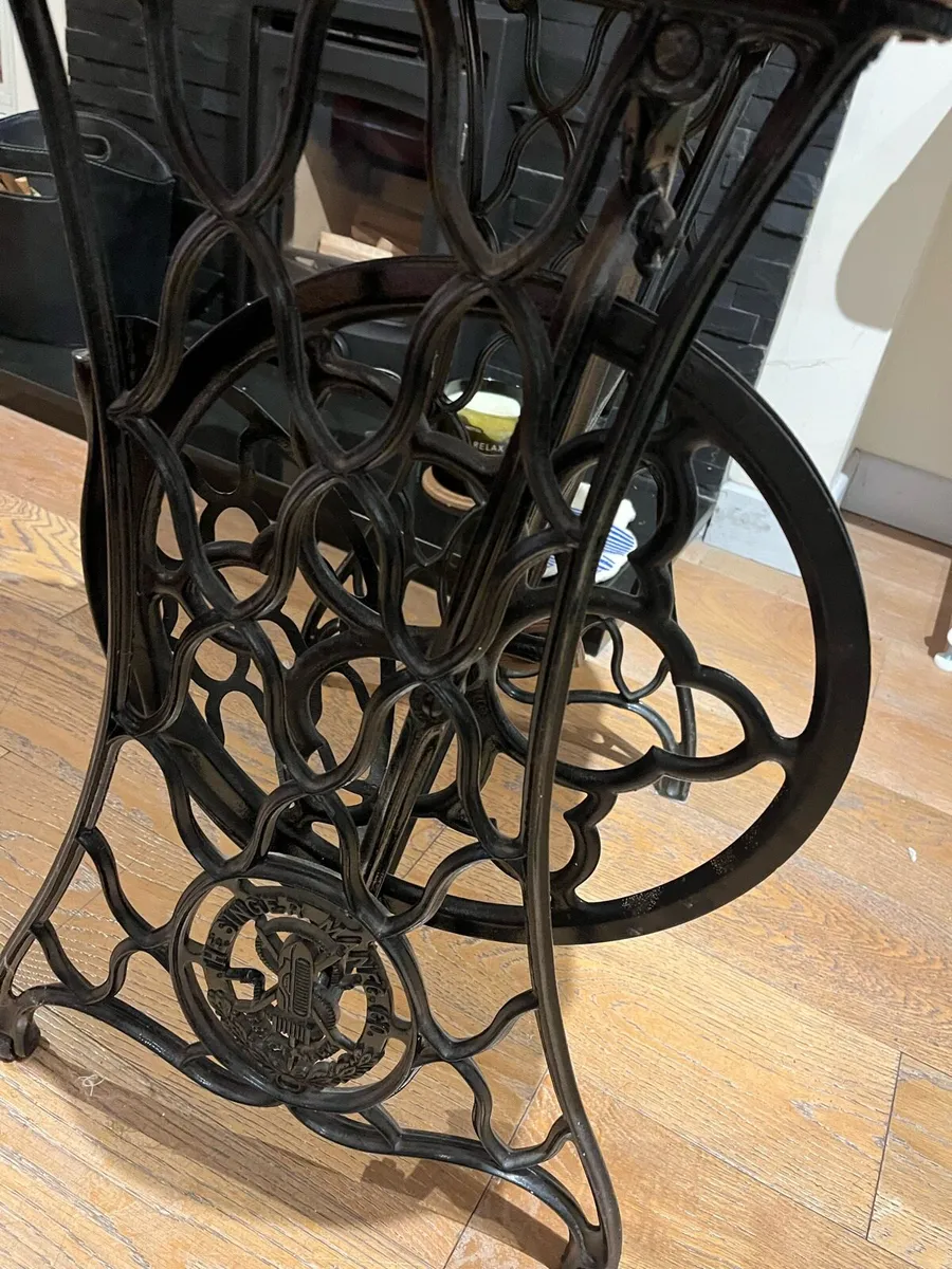 Handcrafted wood table - Image 3