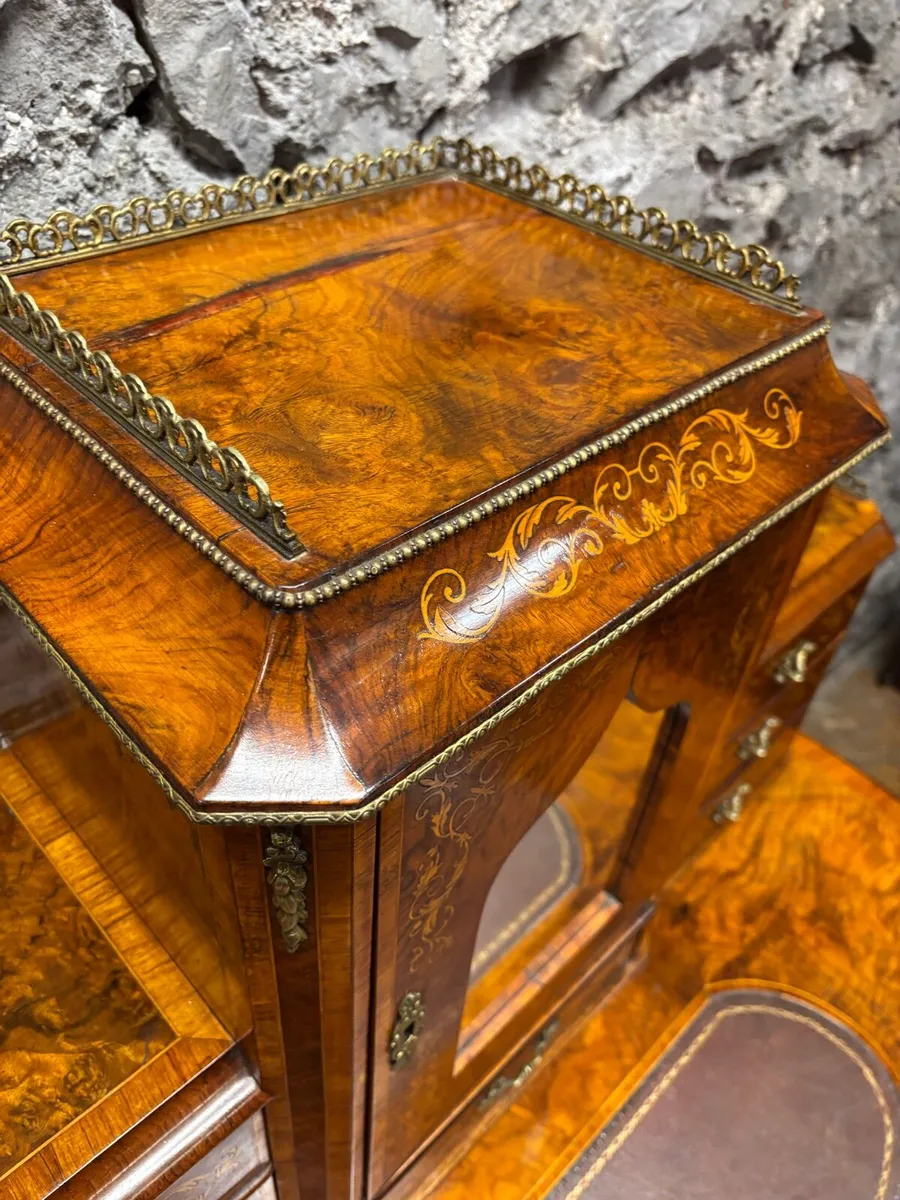 Bonheur Du Jour - Image 4